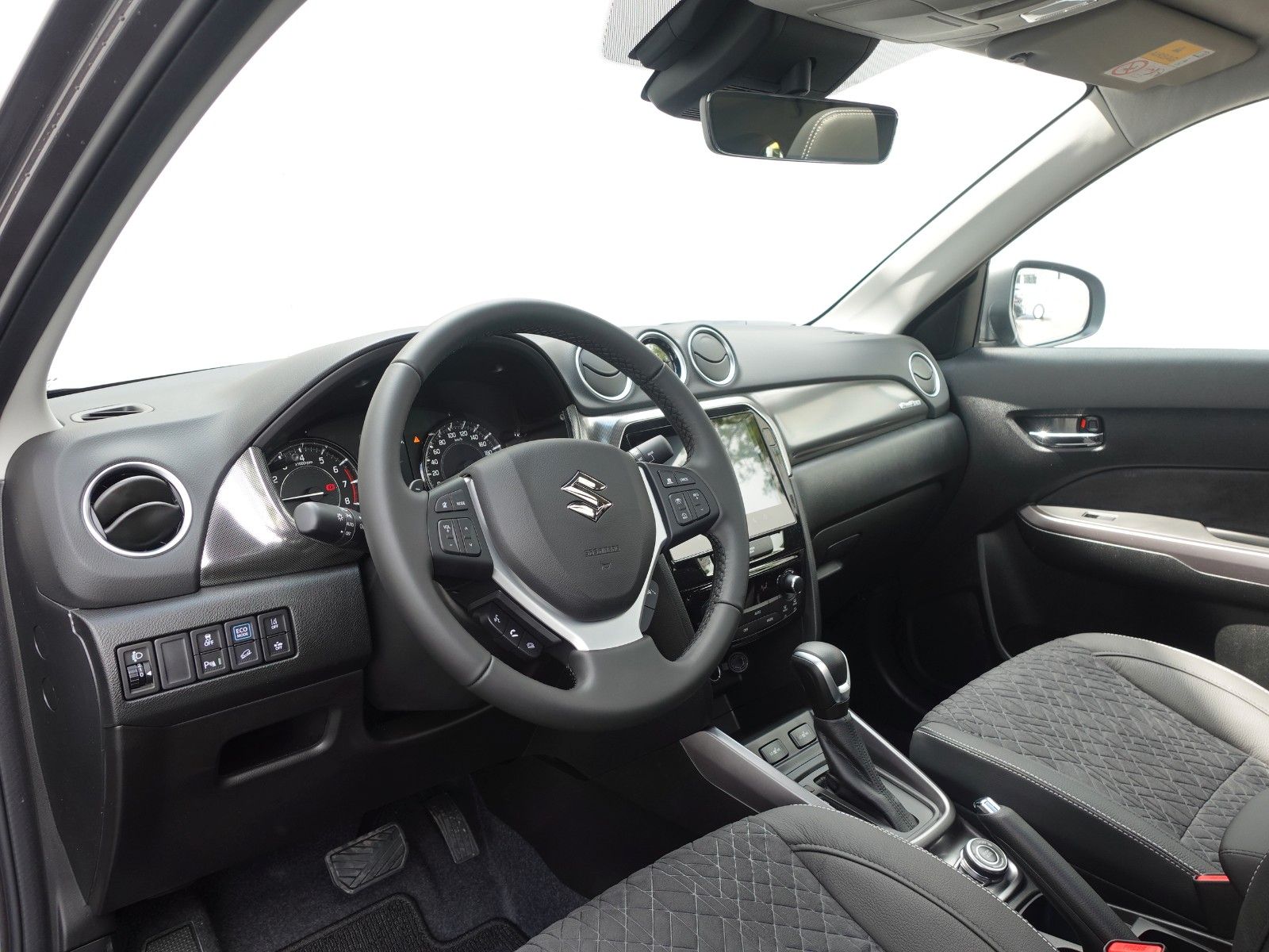 Fahrzeugabbildung Suzuki Swift 1.2 AUTOMATIK Comfort+ Navi,Kamera,Sitzhz
