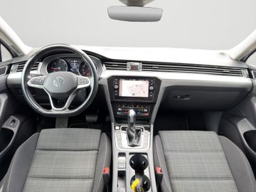 Volkswagen Passat Variant - 8