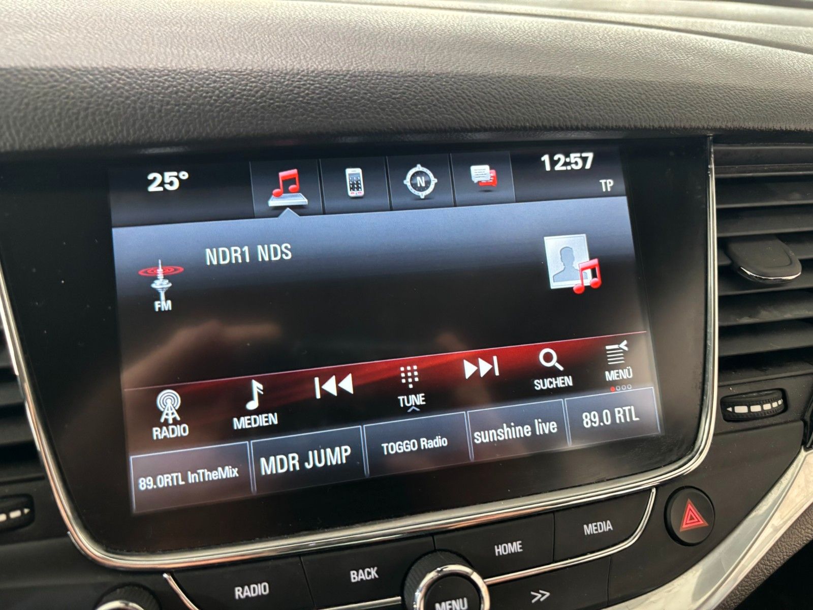 Fahrzeugabbildung Opel Astra ST 1.4T INNOVATION NAVI/KAMERA/SHZ/MATRIX