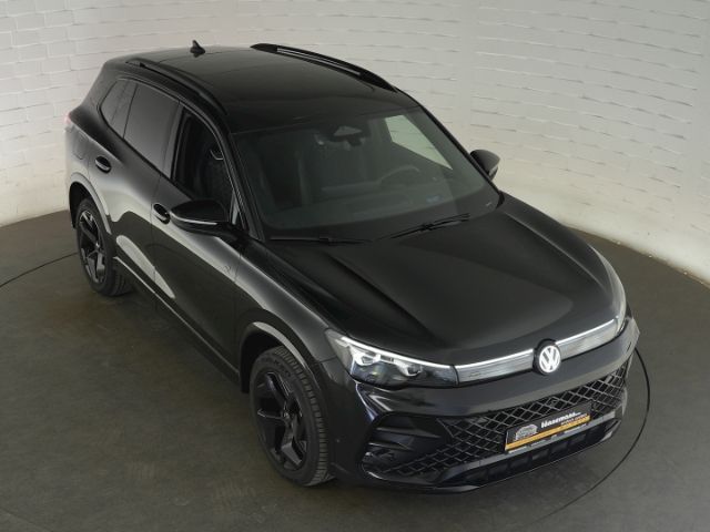 Tiguan R-LINE TDI DSG 4MOTION+ANHÄNGERKUPPLUNG+R