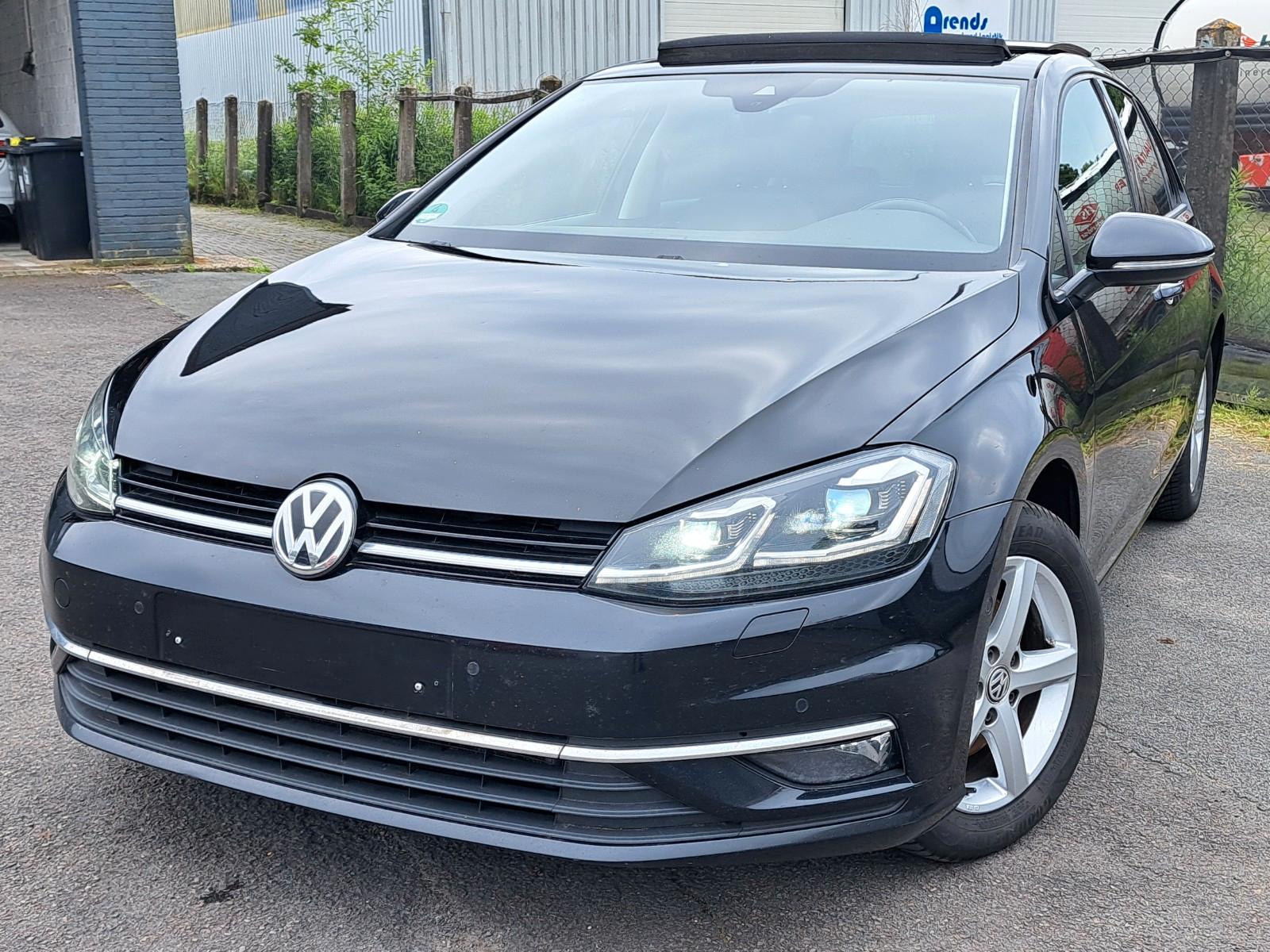 Volkswagen Golf VII Lim. Highline BMT/Panorama/DSG/APP/Navi