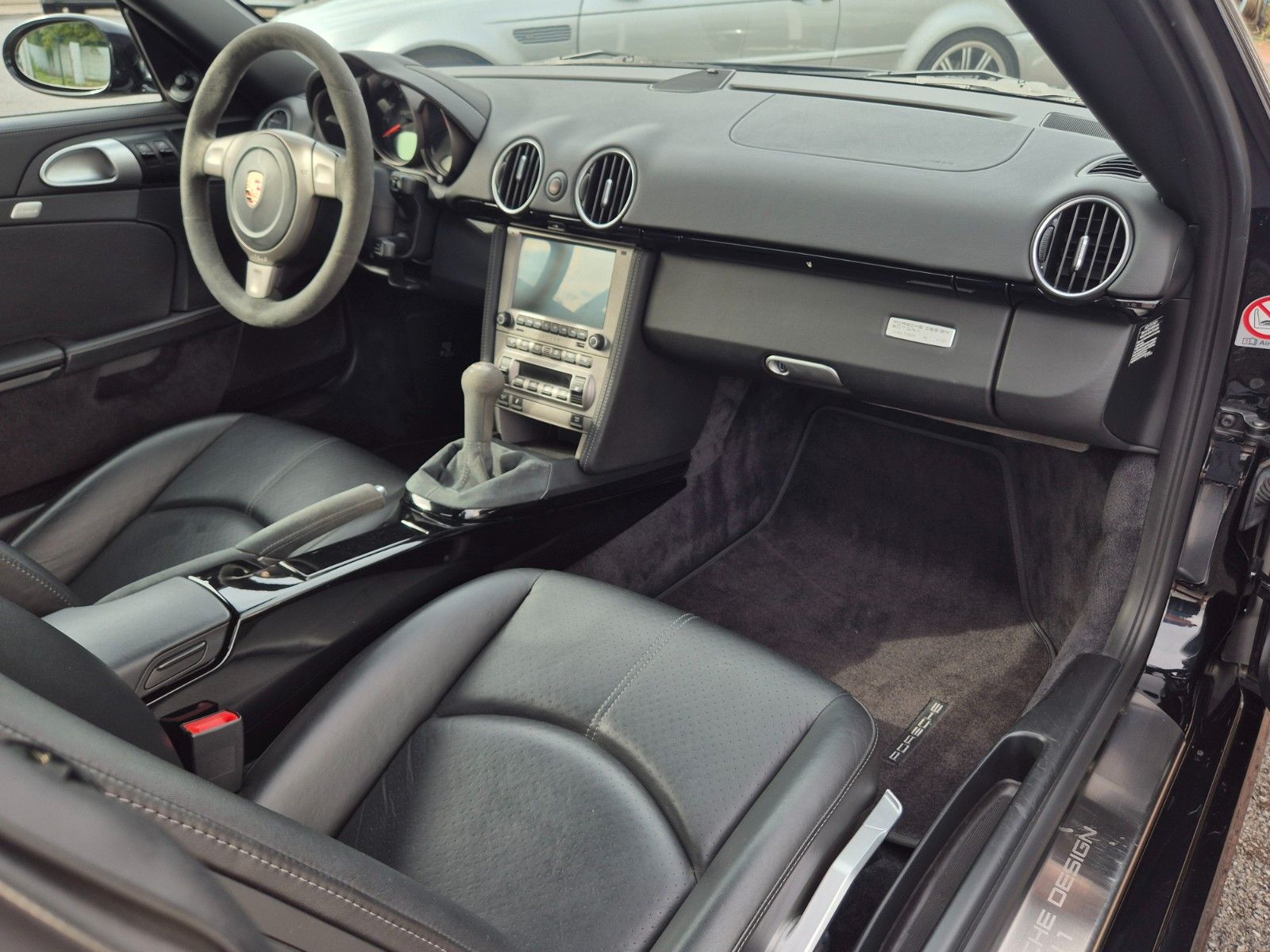 Fahrzeugabbildung Porsche Cayman Porsche Design Edition 1/One of 777