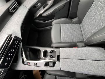 Peugeot 3008 Allure Hybrid 145 360° AHK SHZ LED NAVI