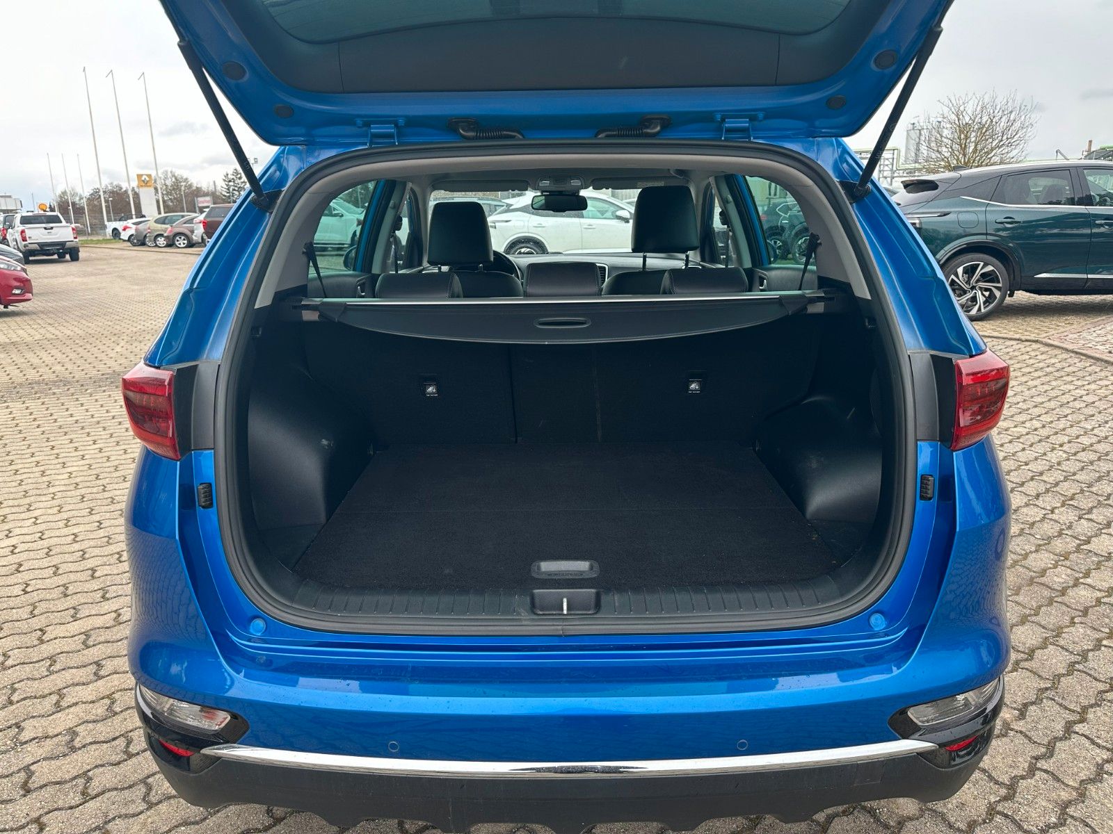 Fahrzeugabbildung Kia Sportage Dream Team 2WD