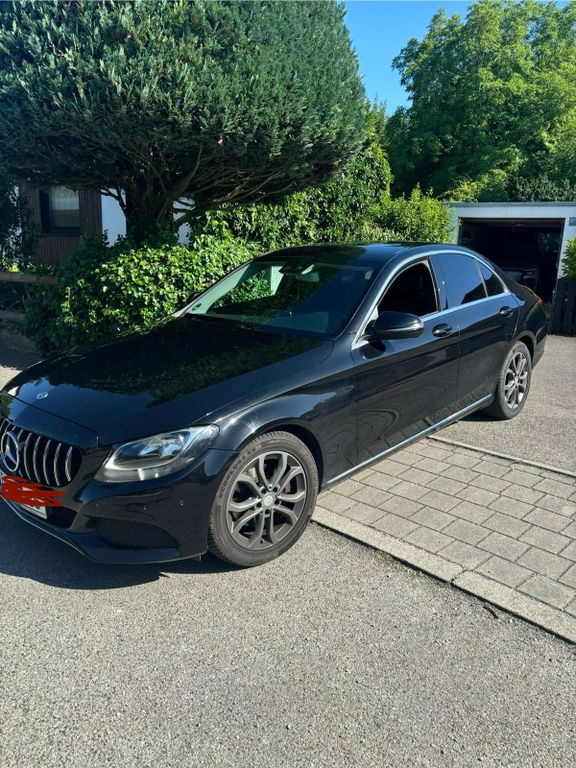 Image of Mercedes-Benz C 220