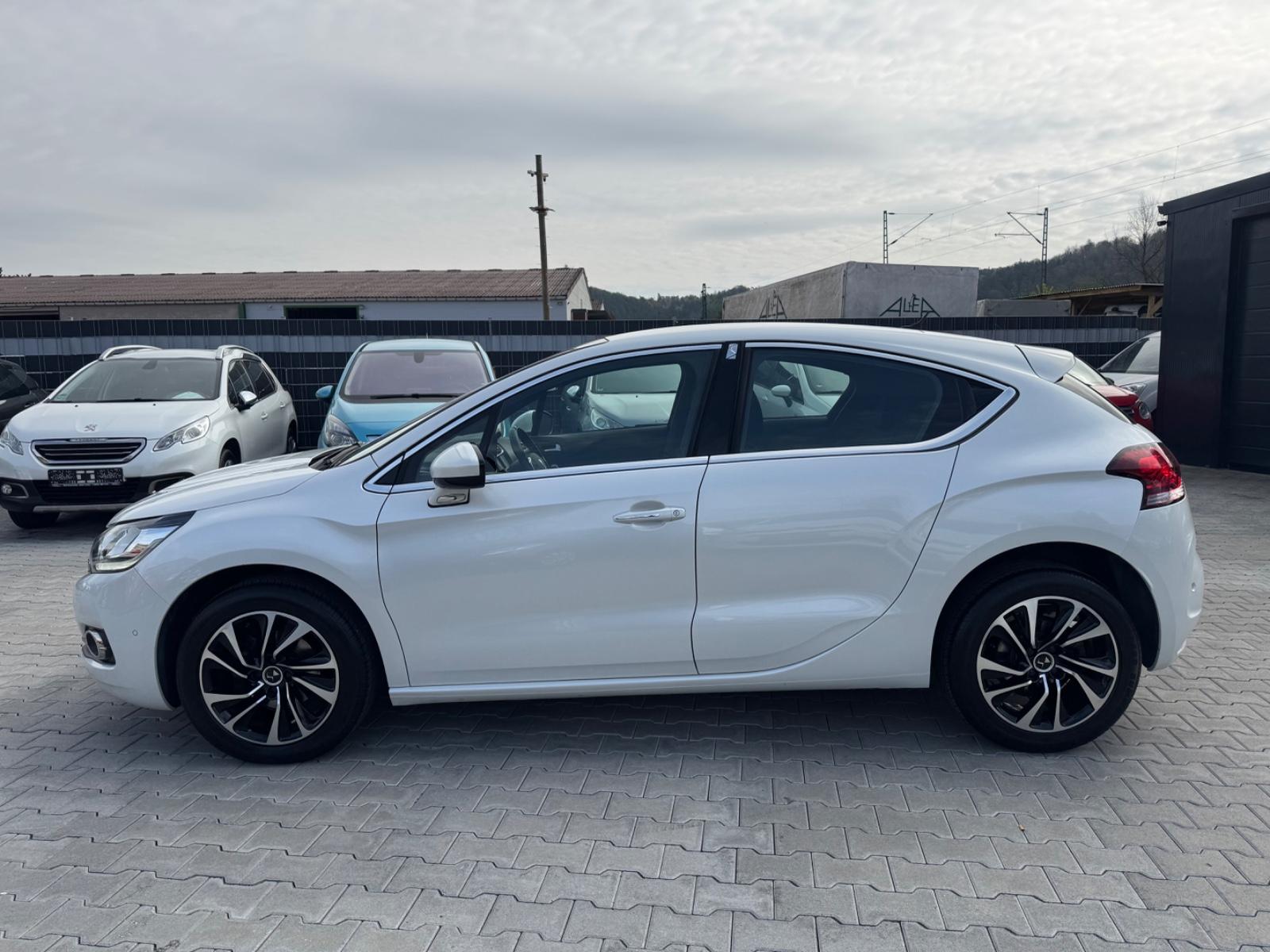 DS Automobiles DS4 DS 4 Basis 1.6 Blue-HDI / Navi / kamera