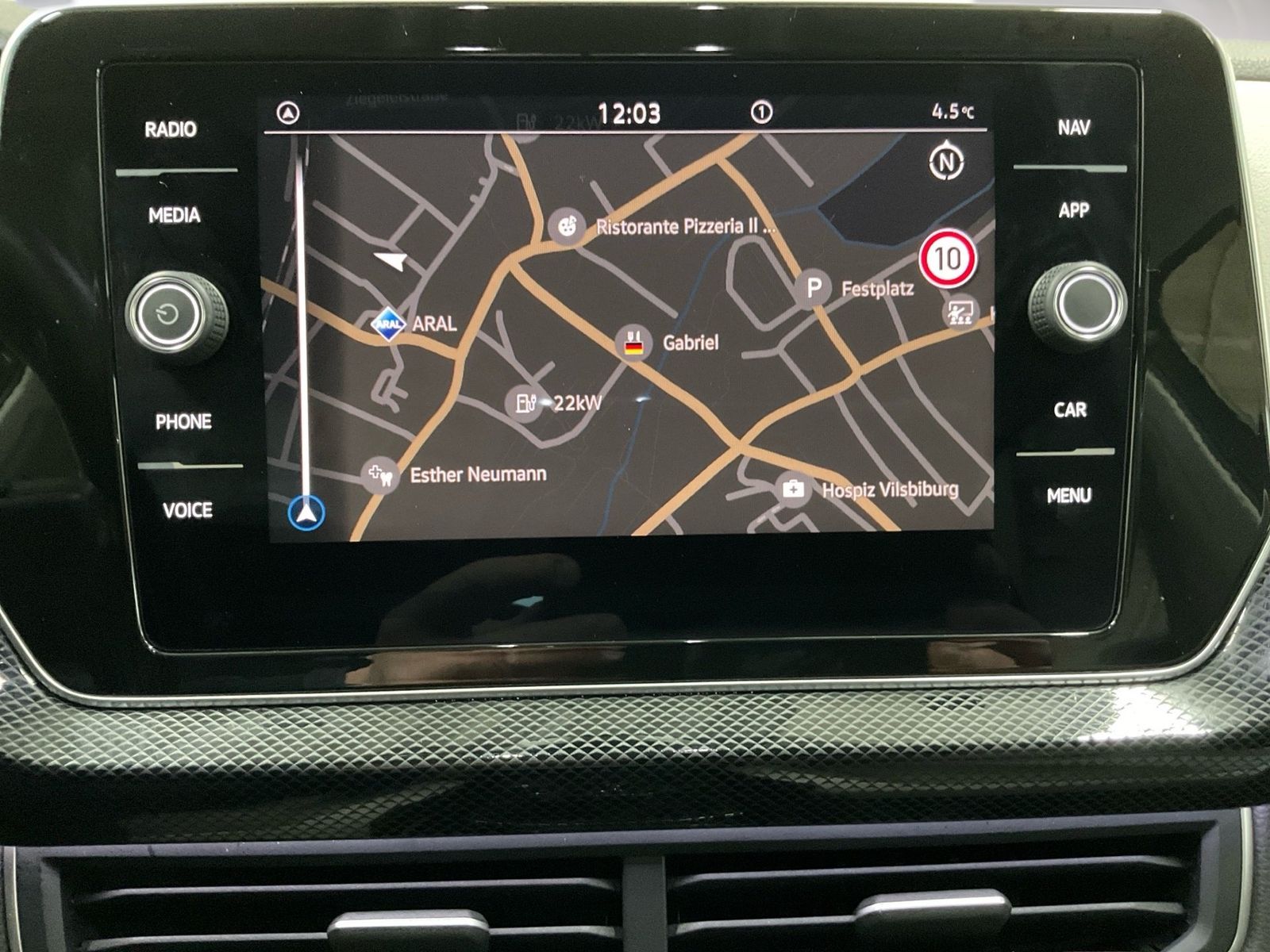 Volkswagen T-Cross - Bild 12