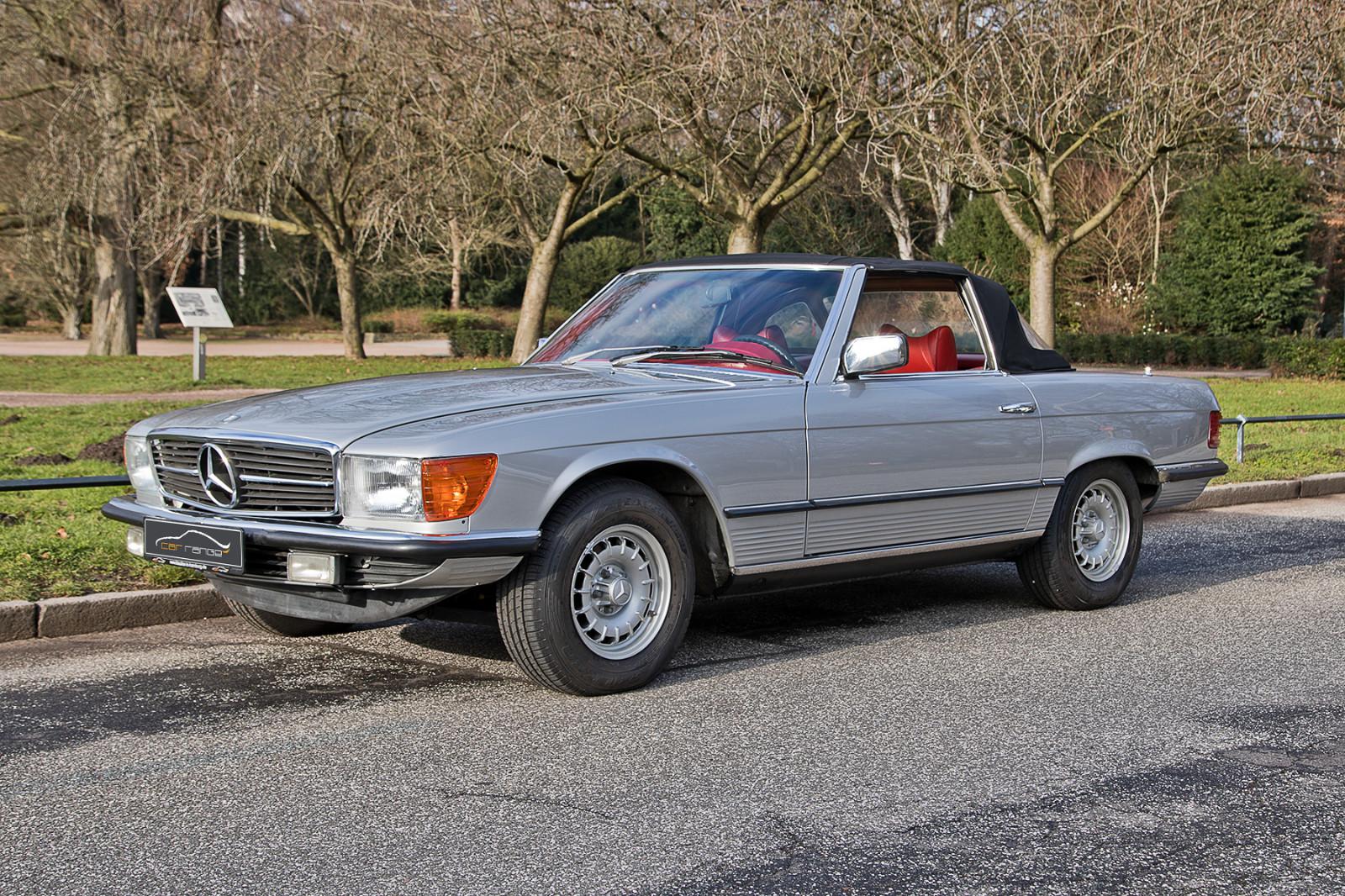 Mercedes-Benz 450 SL im Traumzustand
