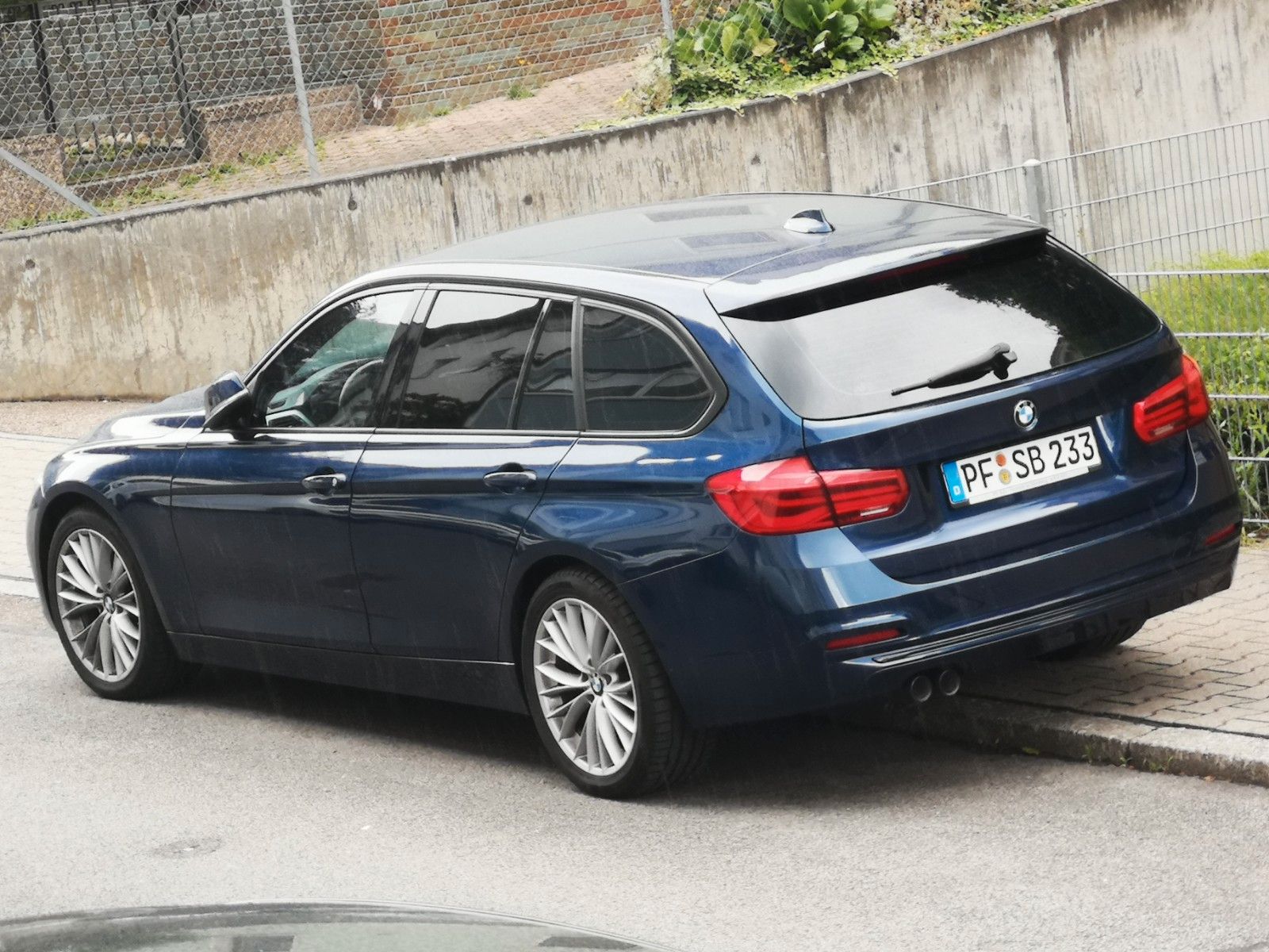 BMW BMW 320d Sport Line 190 PS Automatik 