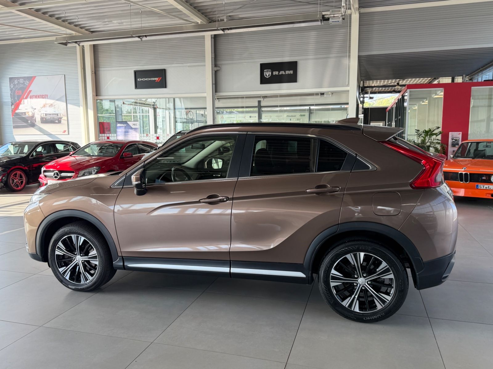 Fahrzeugabbildung Mitsubishi Eclipse Cross 1.5 CVT Intro Edition 2WD AHK HUD