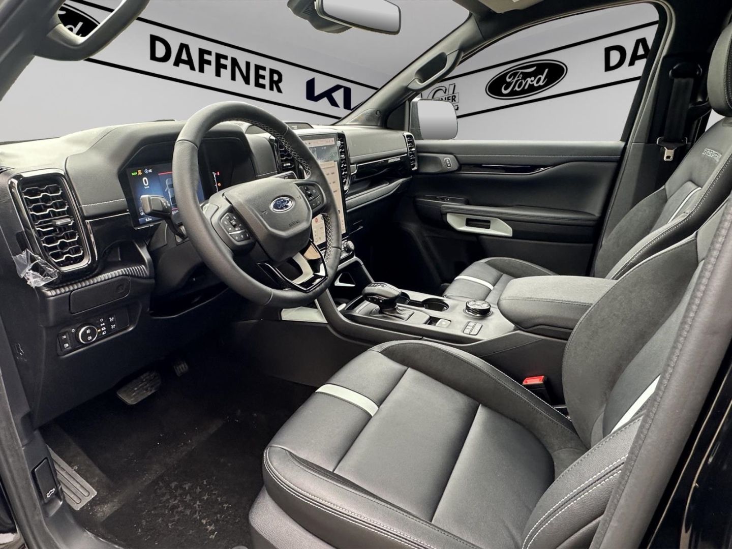 Fahrzeugabbildung Ford Ranger Plug-in-Hybrid Stormtrak e-4WD Doppelkabi