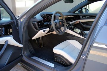 Porsche Panamera 4 E-Hybrid*ACC,Head-Up,Sitzlüft,14-Wege