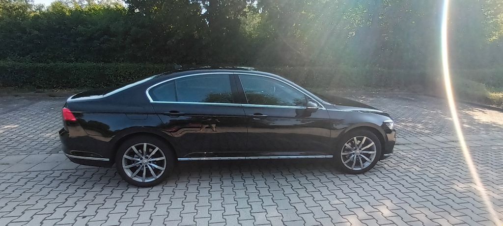 Image of Volkswagen Passat
