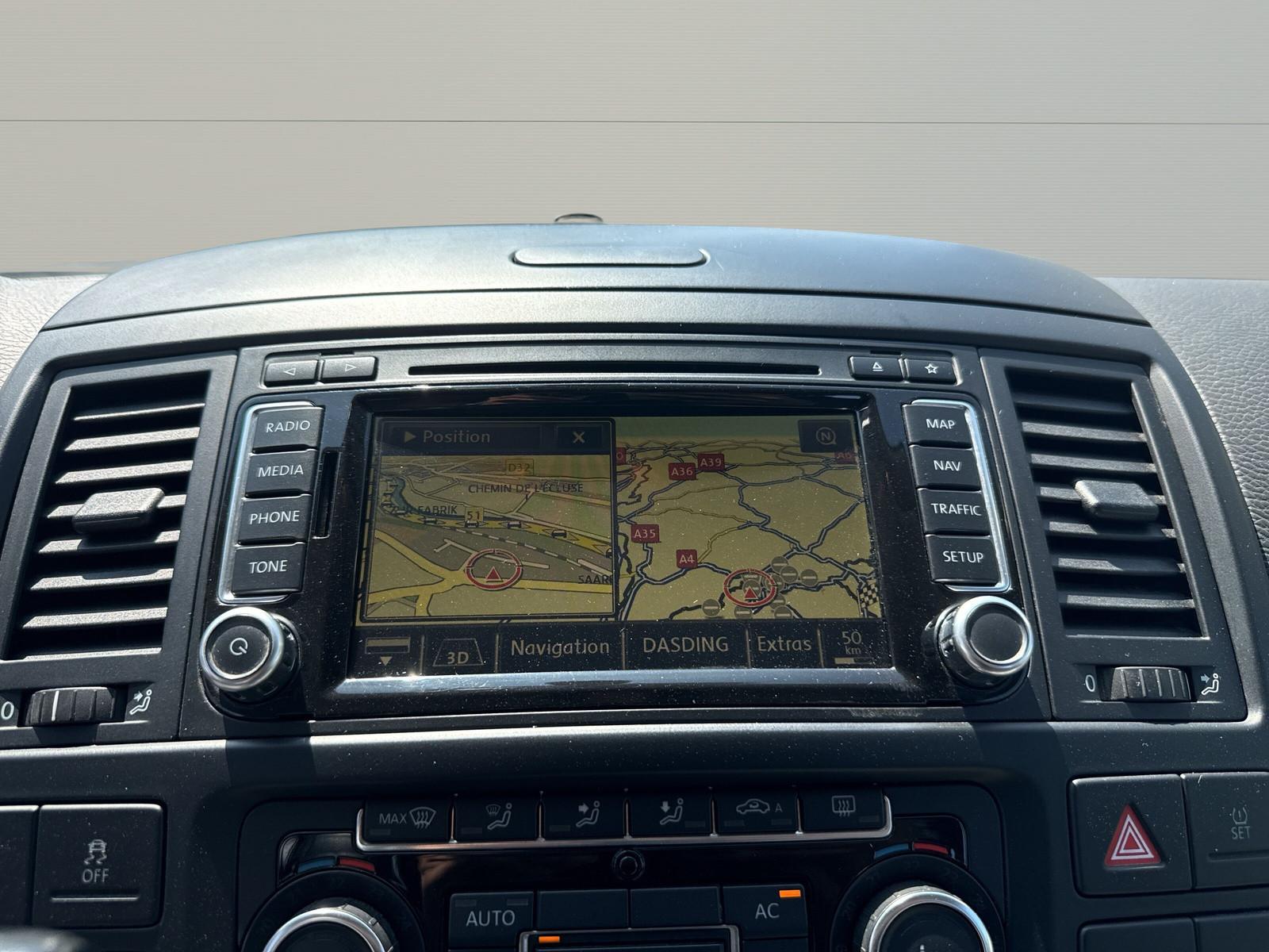 VOLKSWAGEN T5 CALIFORNIA COMFORTLINE 179 ch BVA - TOIT RELEVABLE - CAMERA DE RECUL - GPS - SIEGES CHAUFFANTS