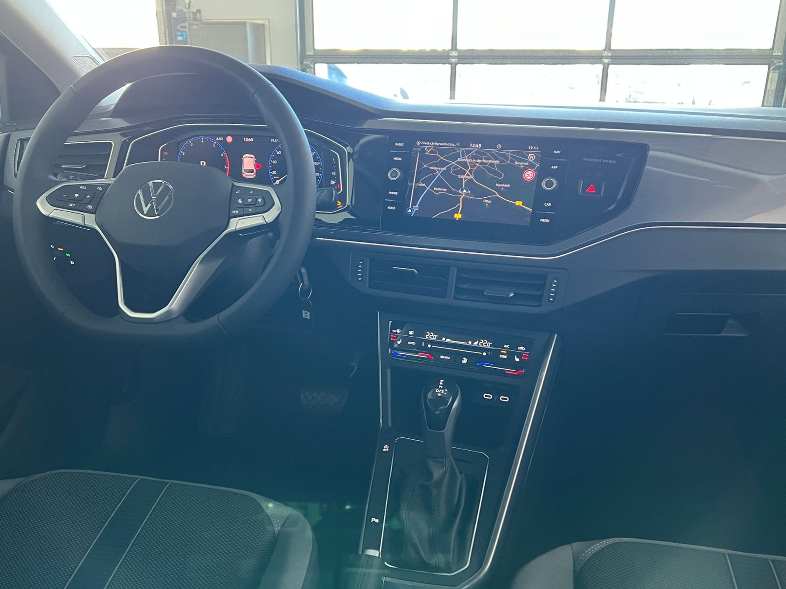 Fahrzeugabbildung Volkswagen Polo Style 1.0 TSI DSG *IQ.Drive,Navi,ACC*