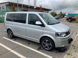 Volkswagen VW T5 Multivan Comforlinie - VW T5 Gebrauchtwagen in Frankfurt