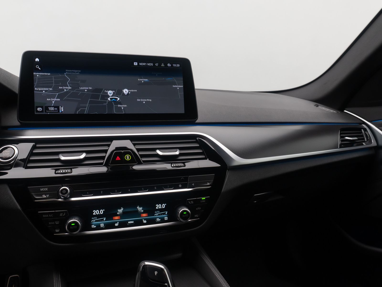 Fahrzeugabbildung BMW 530e xD M Sport HUD DAB Laser Kamera 4xKlima 19"