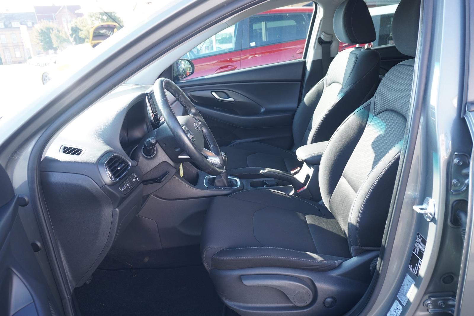 Hyundai i30 Kombi 1.4 T-GDI YES! Navi Kamera Sitzheizung
