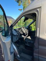 Ford Transit mit Hebebühne - Hebebühne
