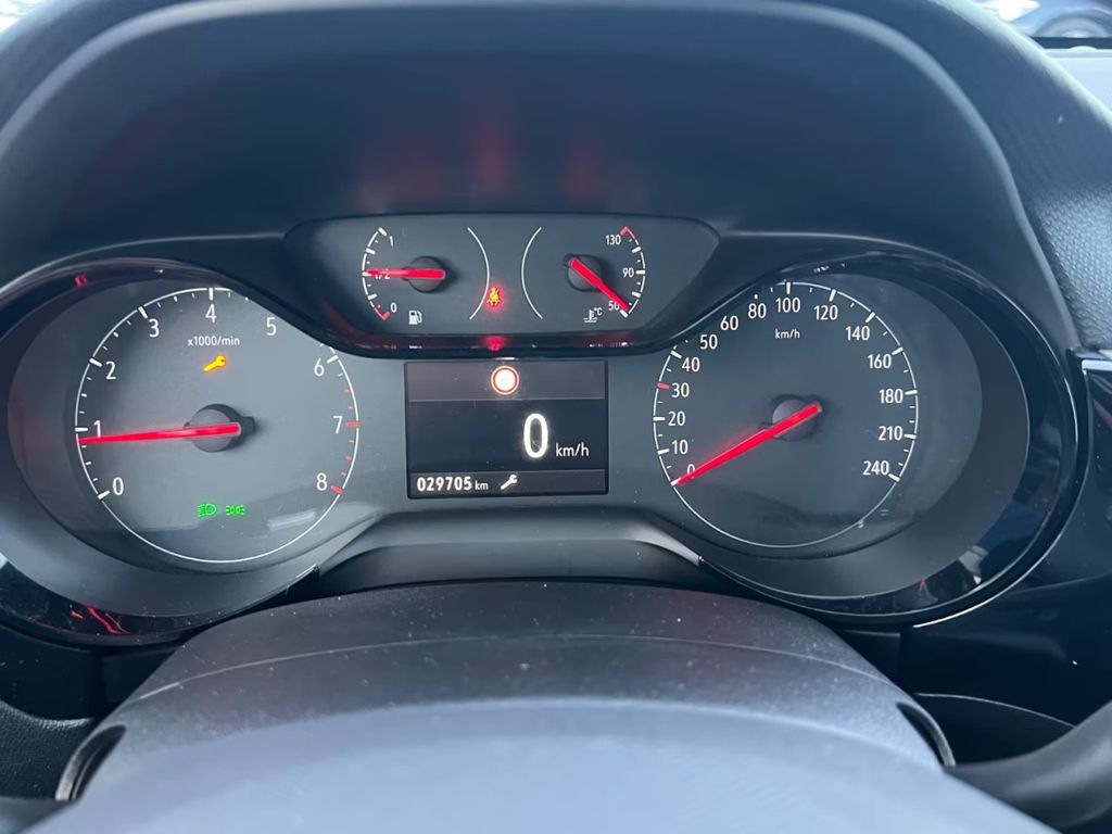 OPEL Corsa F Edition KLIMA,SHG,PDC,ESP,GRA,LH,MFL OPEL Corsa F Edition KLIMA,SHG,PDC,ESP,GRA,LH,MFL