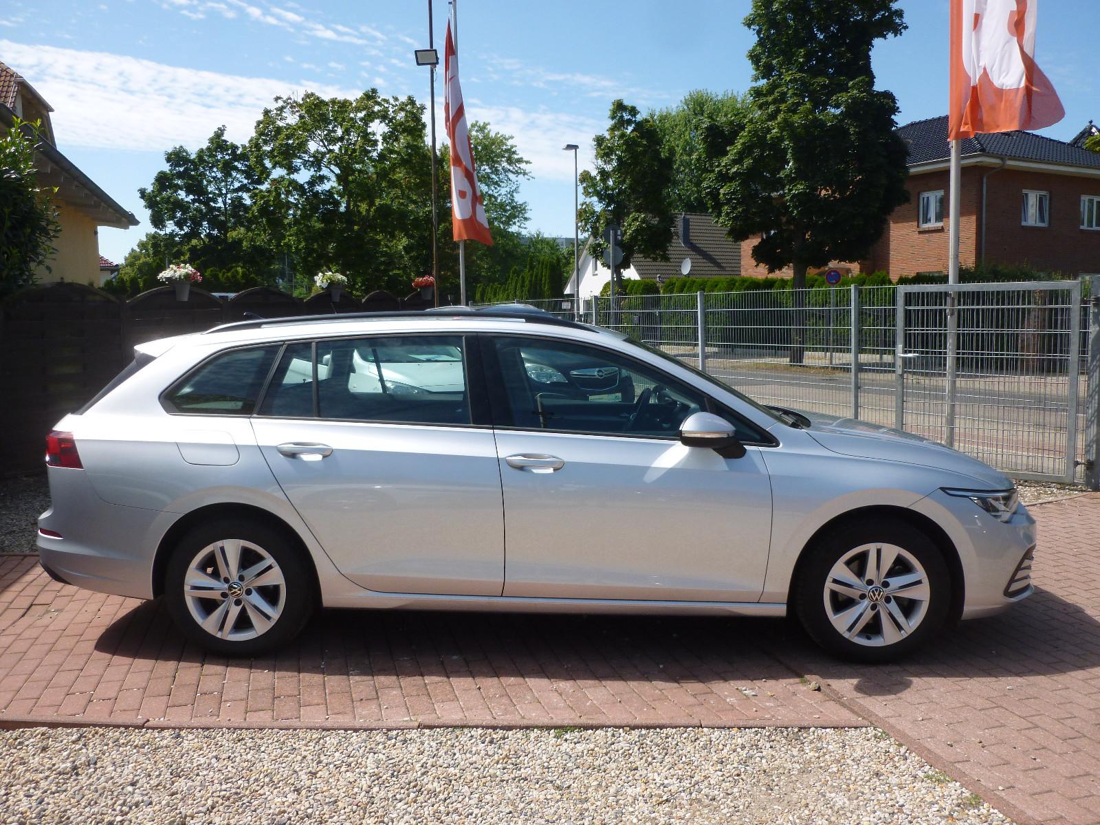 Volkswagen Golf VIII Variant Life Digi.Cockpit/LED/Navi/DAB