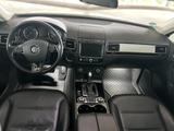 Volkswagen Touareg 3.0 V6 TDI Allrad,Navi,Luftfederung,262P - VW Touareg von privat