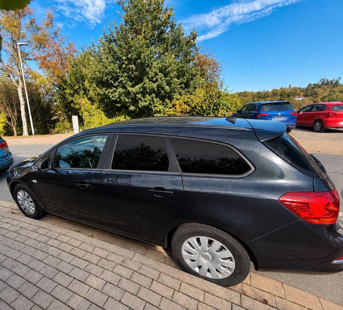 Opel Astra 2015 — photo 7