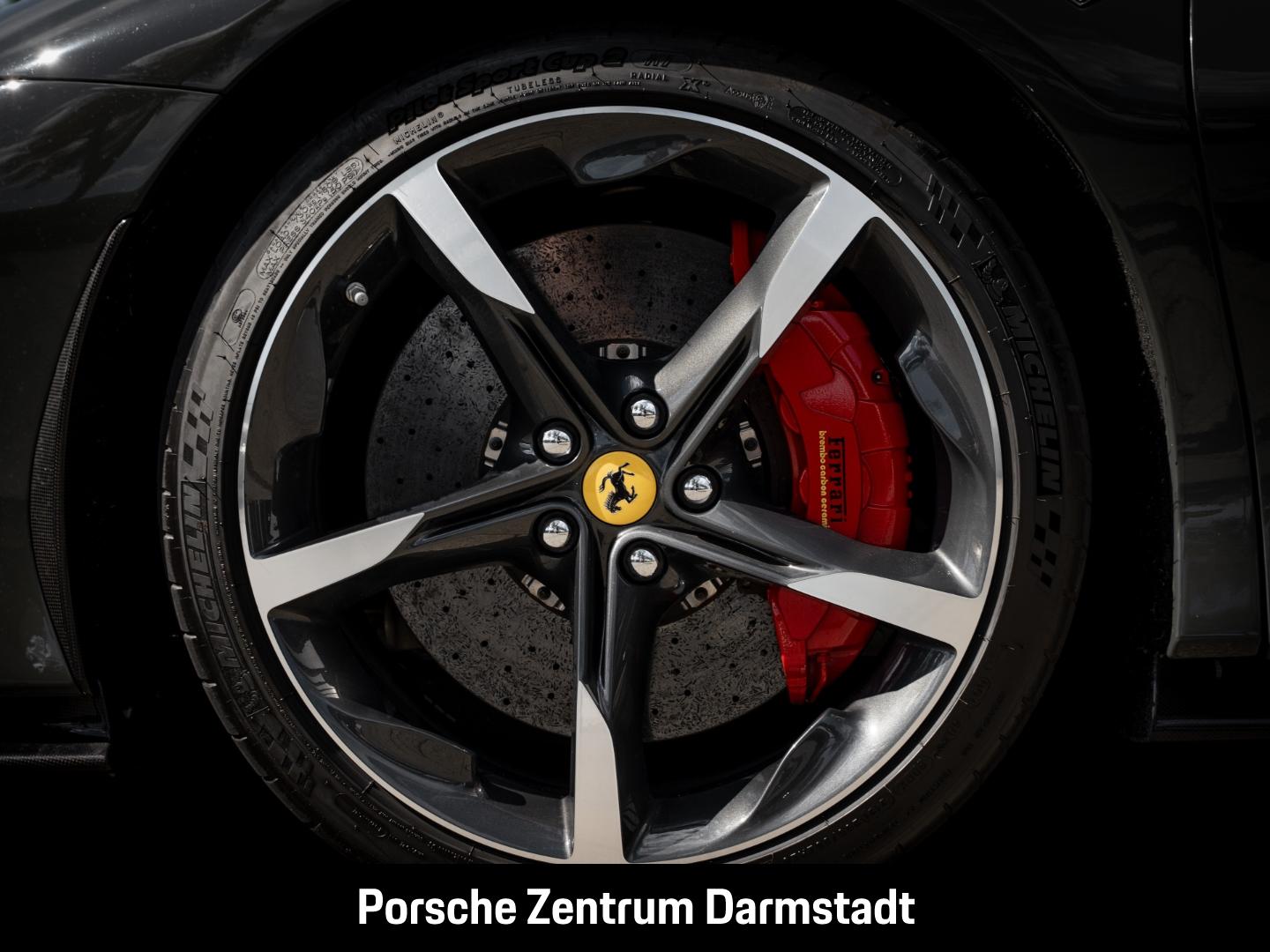 Ferrari SF90 Stradale Asseto Fiorano NP:562.850€