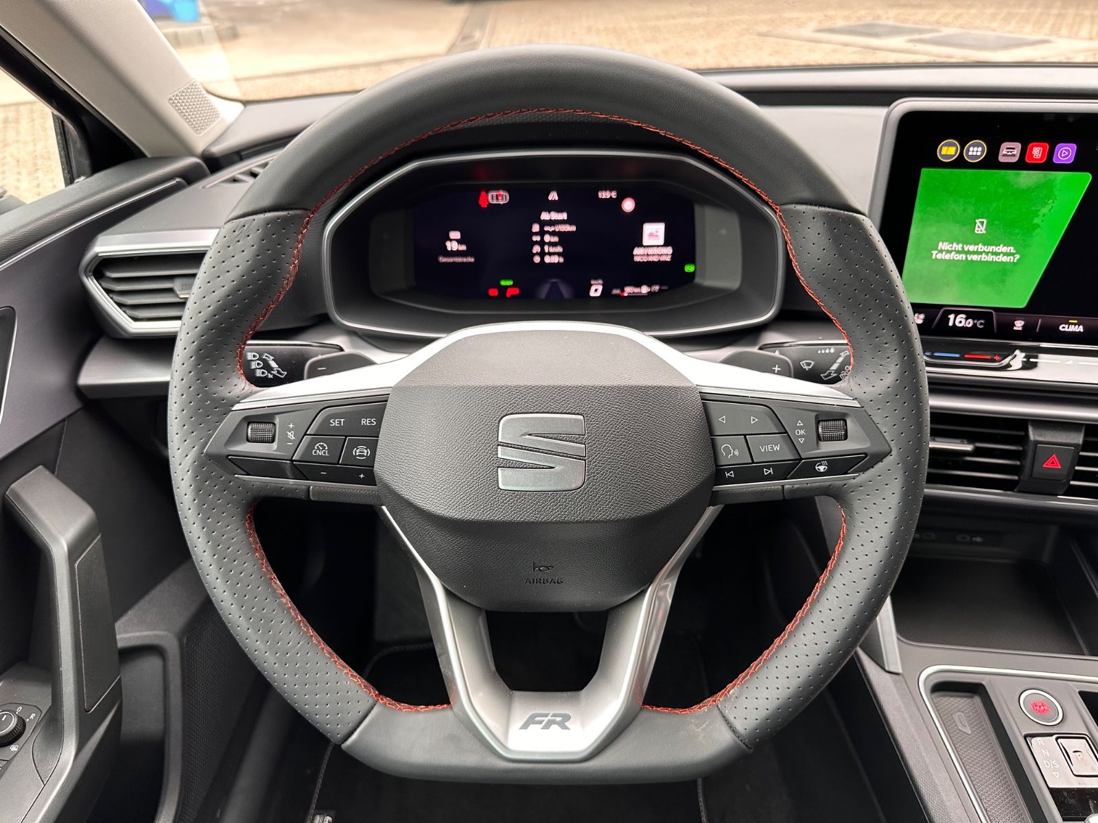 Fahrzeugabbildung SEAT Leon ST FR 1.5 eTSI DSG LED/GRA/SHZ/Kamera/APP