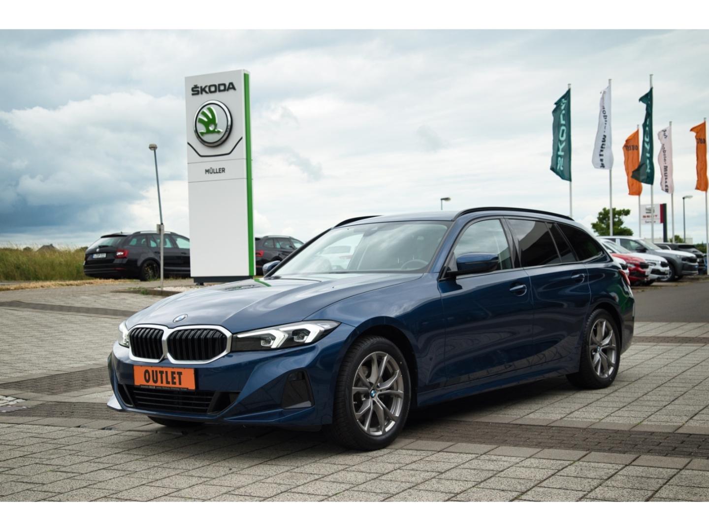 BMW 320 d xDrive Touring AHK Navi LED Apple CPlay