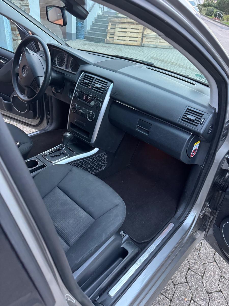 Mercedes-Benz B170 2006 — photo 8