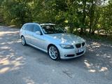 BMW E91 325d Touring - BMW 325: 325d E91