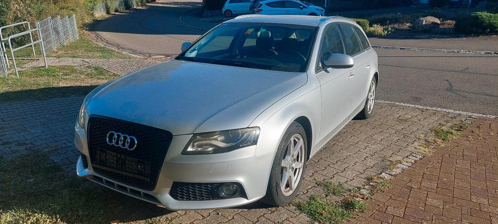 Audi A4 2010 — rear view