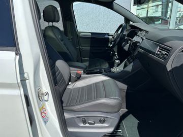 Fahrzeugabbildung Volkswagen Touran 2.0 TDI R Line Pano Leder ACC Standh. 18"