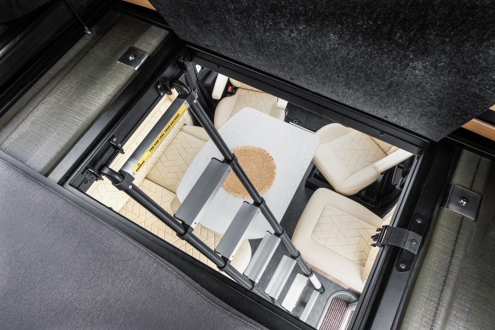 Fahrzeugabbildung Eura Mobil Xtura XT 656 HB Dachzelt, Allrad 4x4, Solar, RFK