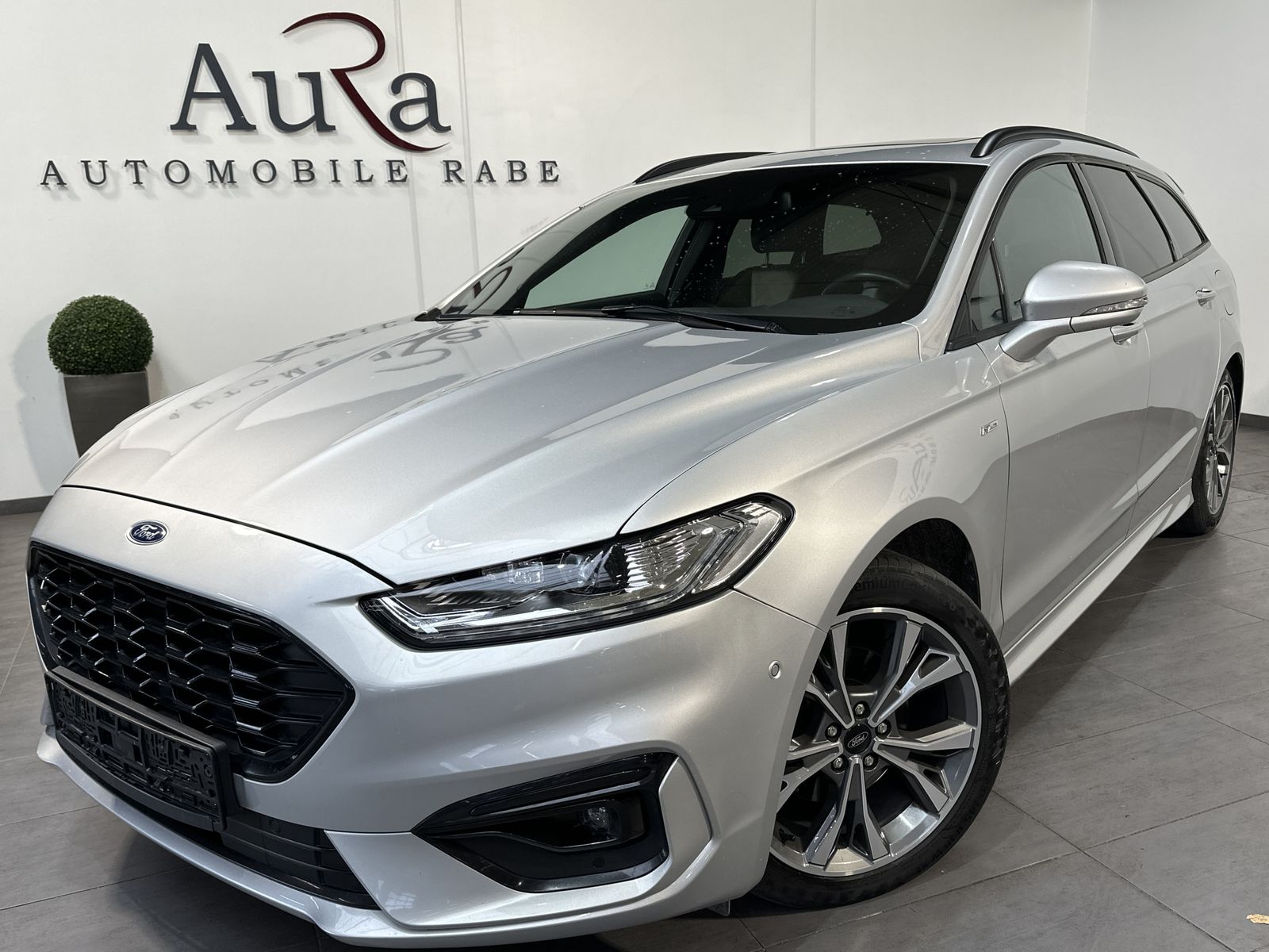 Fahrzeugabbildung Ford Mondeo Turnier 2.0 EB ST-Line NAV+LED+PANO+KAM