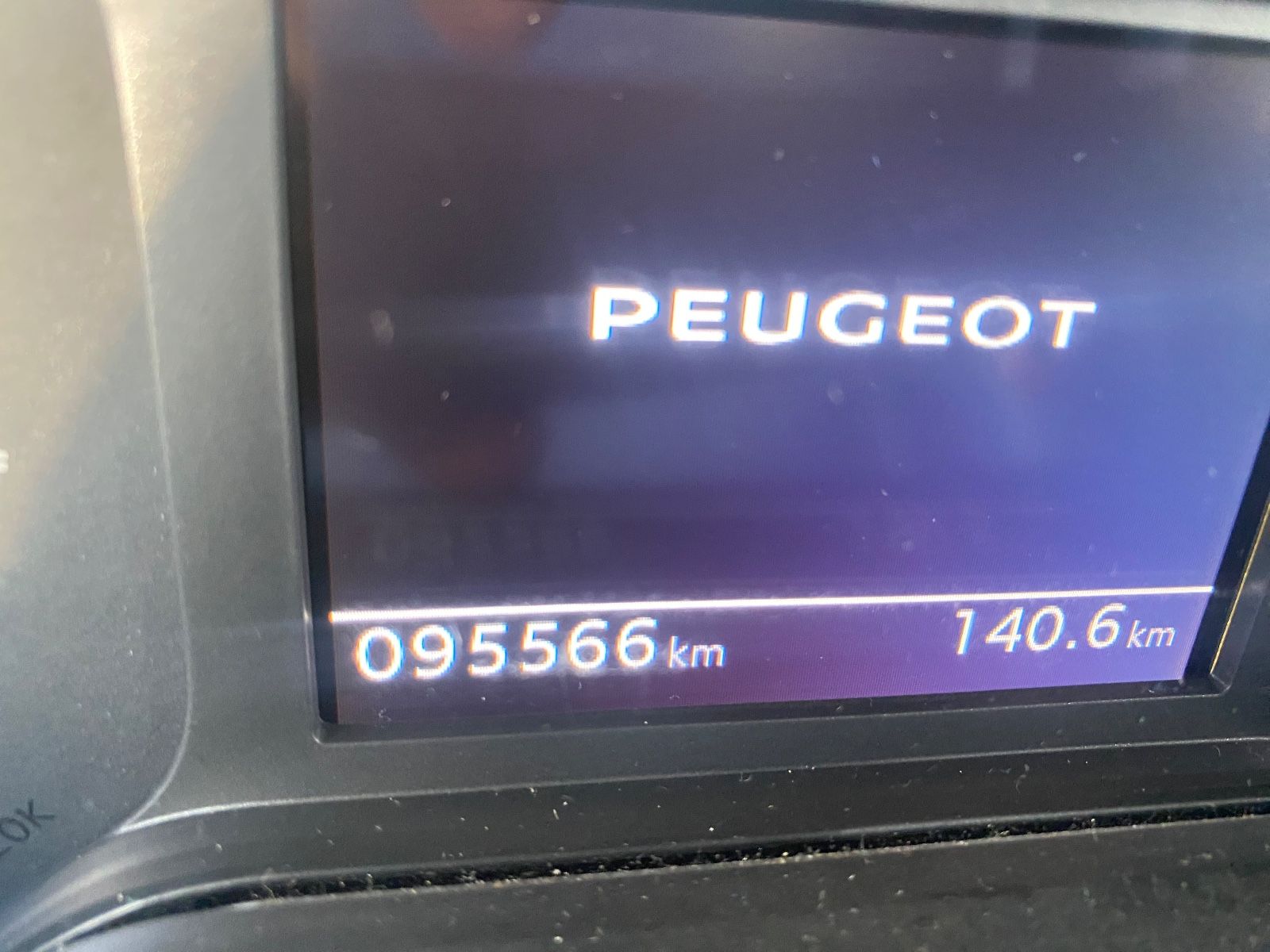 Fahrzeugabbildung Peugeot Partner Premium L2,SHZ,PDC,Regal,Fahrradhalter