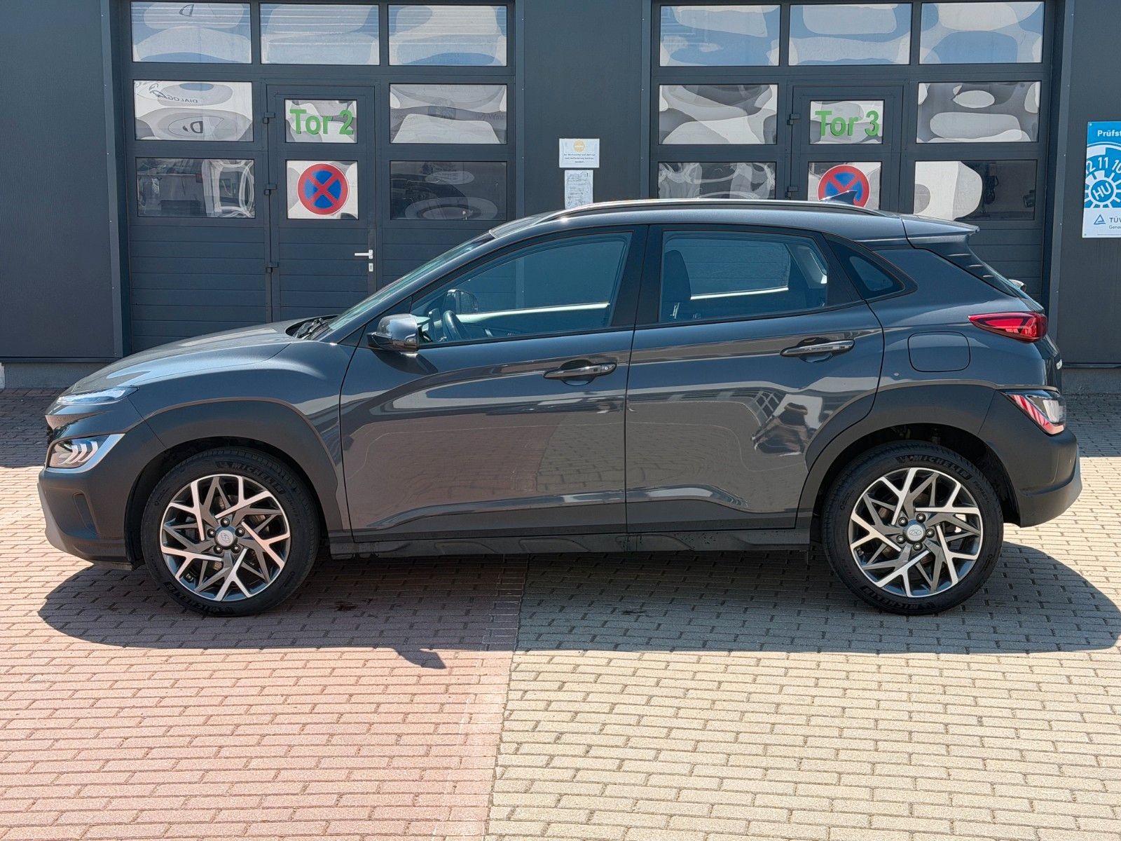 Fahrzeugabbildung Hyundai Hyundai KONA 1.6 GDi Hybrid Trend *Navi*LED*RFK*
