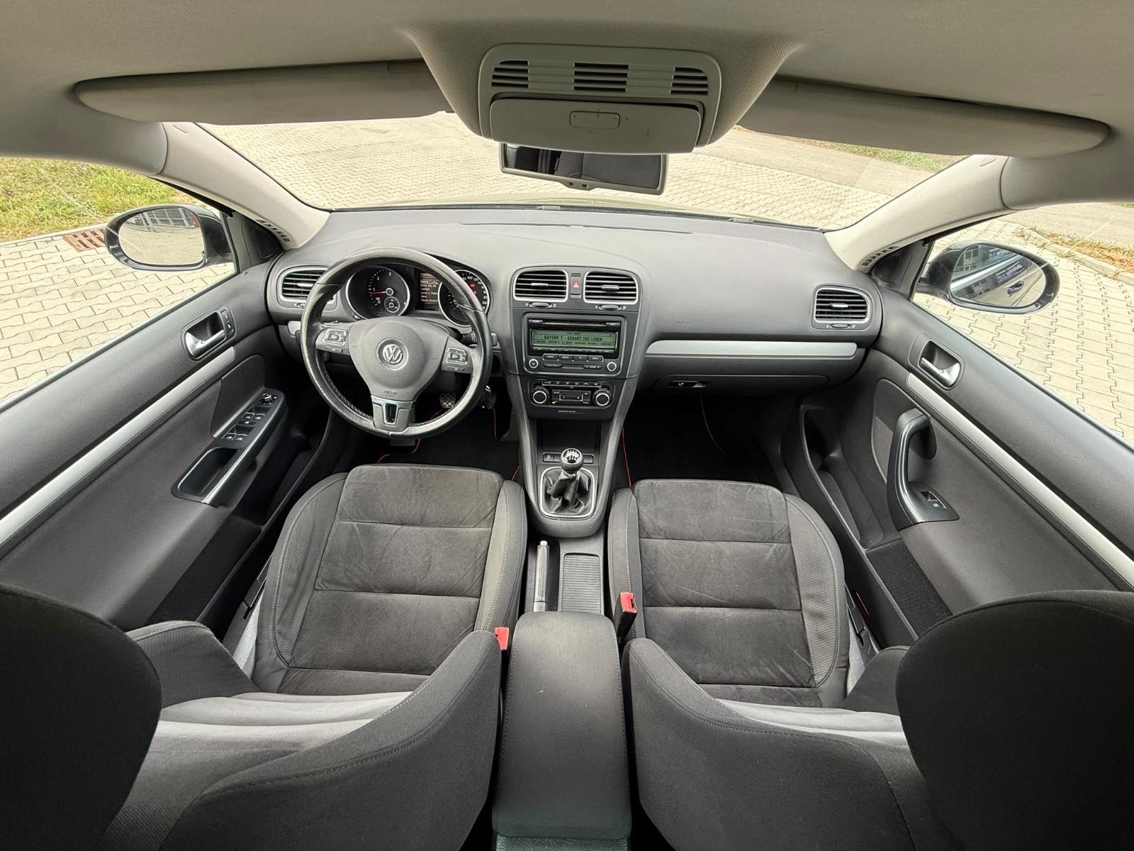 Volkswagen Golf 2010 — photo 9