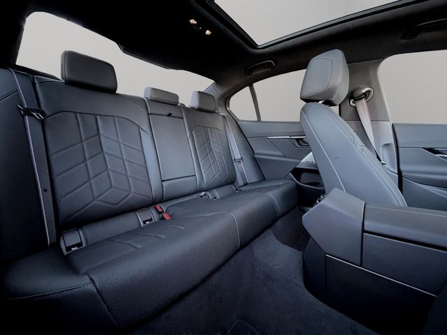 Foto Nummer 13: BMW 550e xDrive