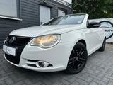 Volkswagen Eos 1.4 White Night VOLLLEDER TEMPOM SITZH NAVI - Volkswagen aus 2010: Cabrio