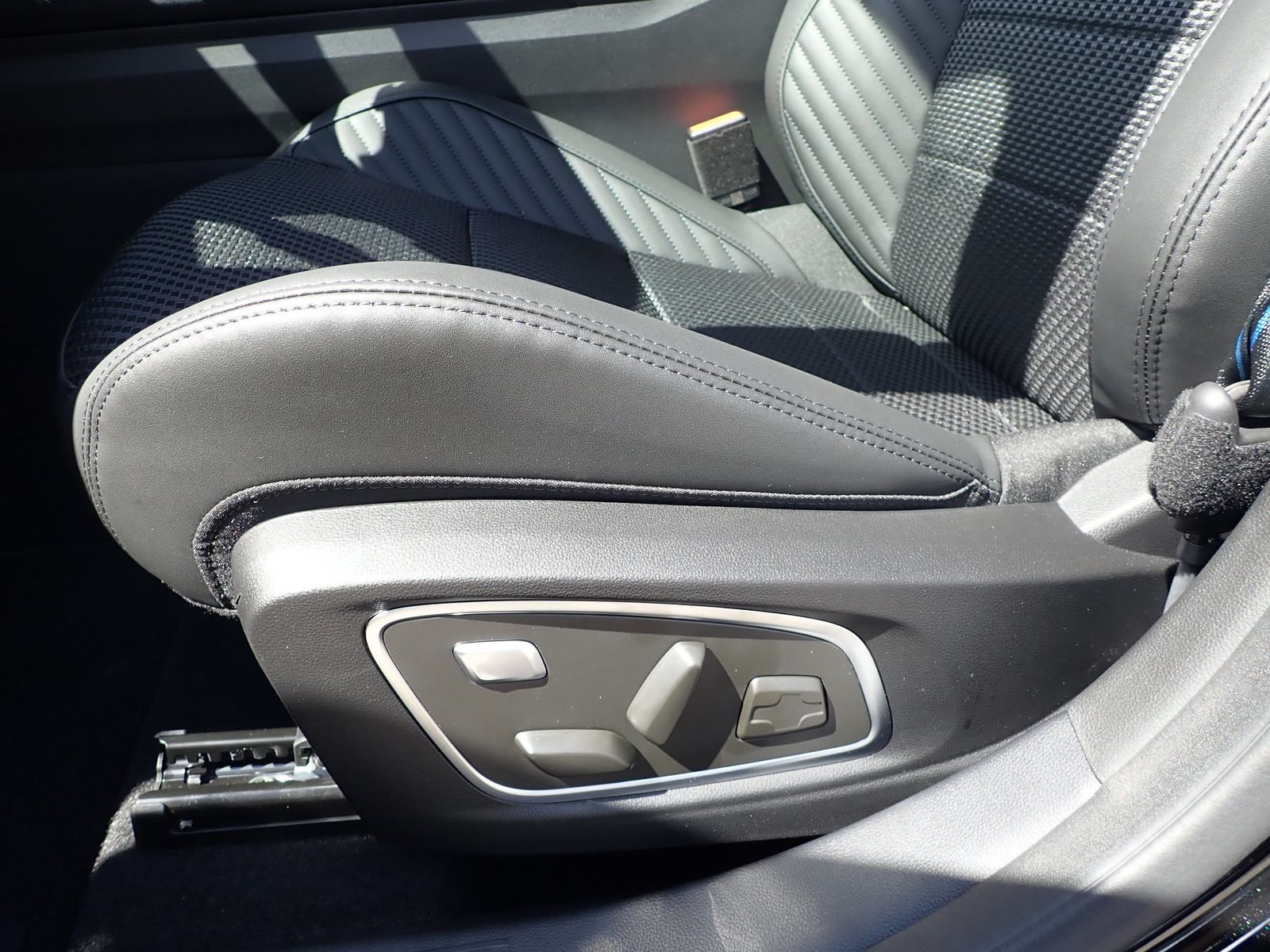Fahrzeugabbildung Renault Austral Esprit Alpine Mild Hybrid 150 Automatik