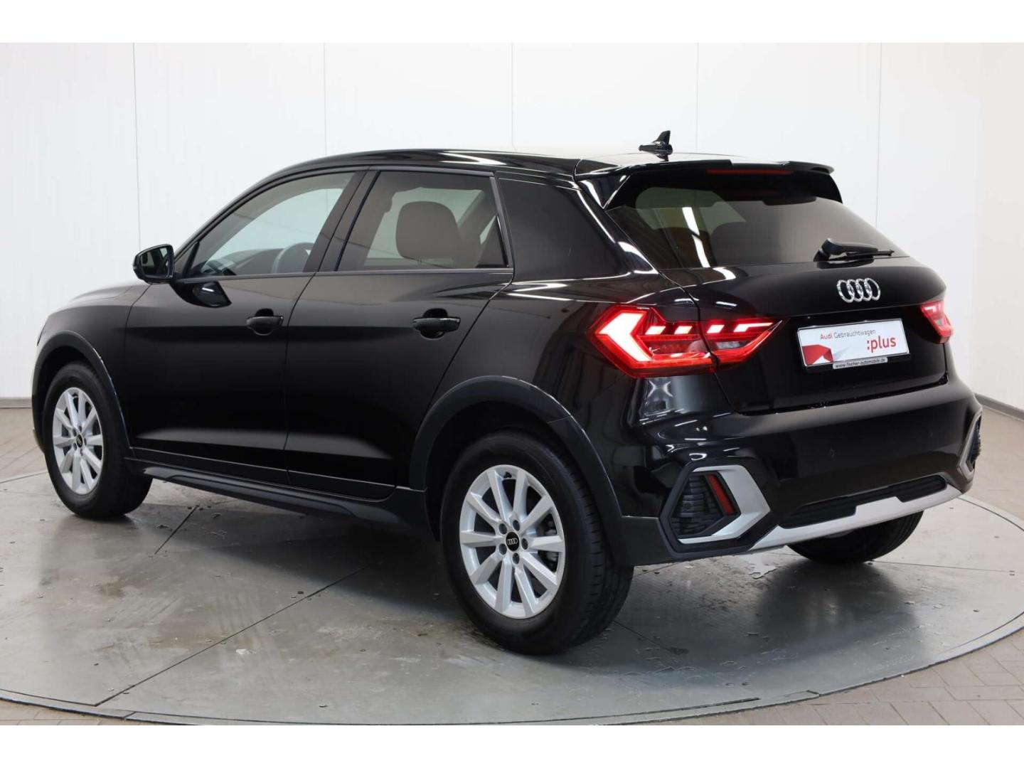 Audi A1 allstreet 30 TFSI S-Tronic LED/SH/ACC, миниатюра 4