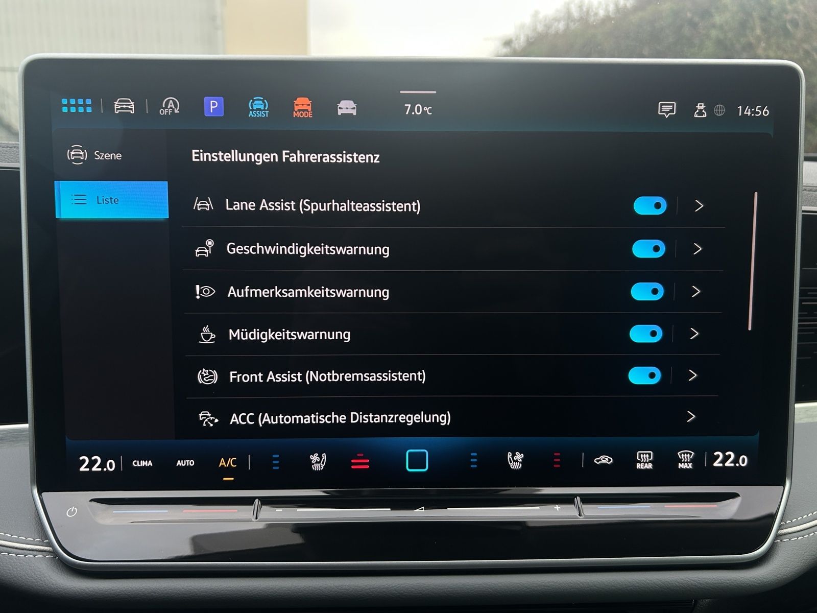 Fahrzeugabbildung Volkswagen Passat VOLL MatrixLED Standhzg AHK Pano Leder HU