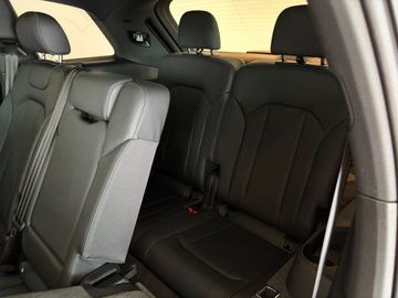 Audi Q7 - 5