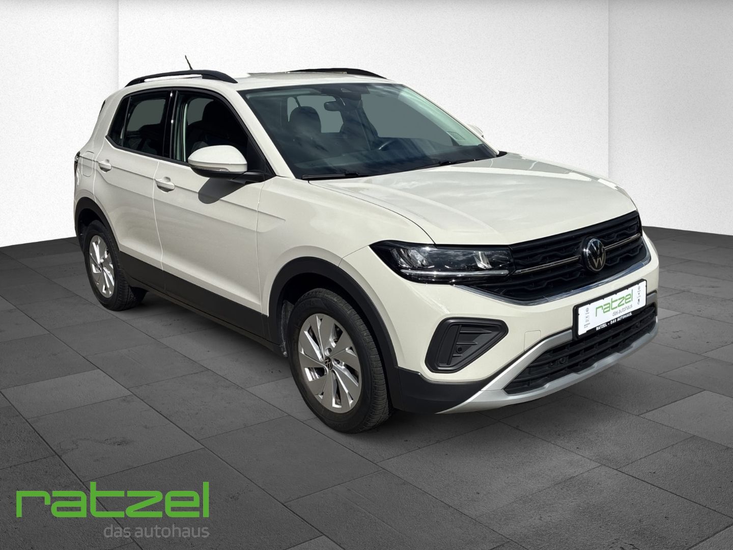 Fahrzeugabbildung Volkswagen T-Cross Life 1.0 l TSI AHK-abnehmbar Navi LED AC