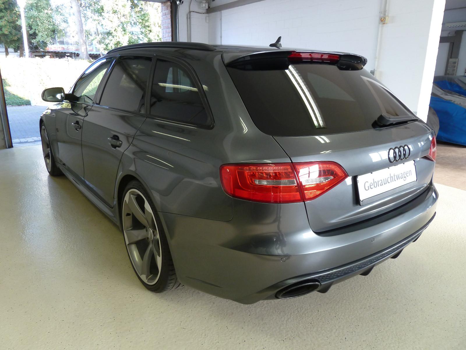 Audi RS4 Avant 4.2 FSI V8 450 ch quattro • S tronic • Bang & Olufsen • Carbone • Caméra • 20"