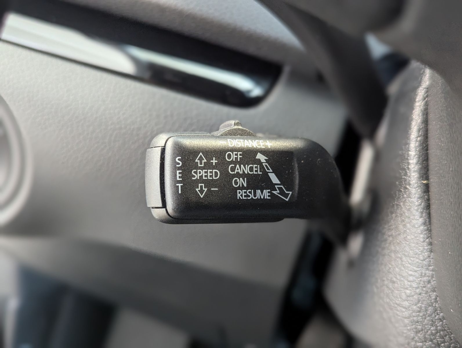 Fahrzeugabbildung SEAT Alhambra 1.4 TSI FR 7-Sitze ACC Bi-Xen Cam AHK