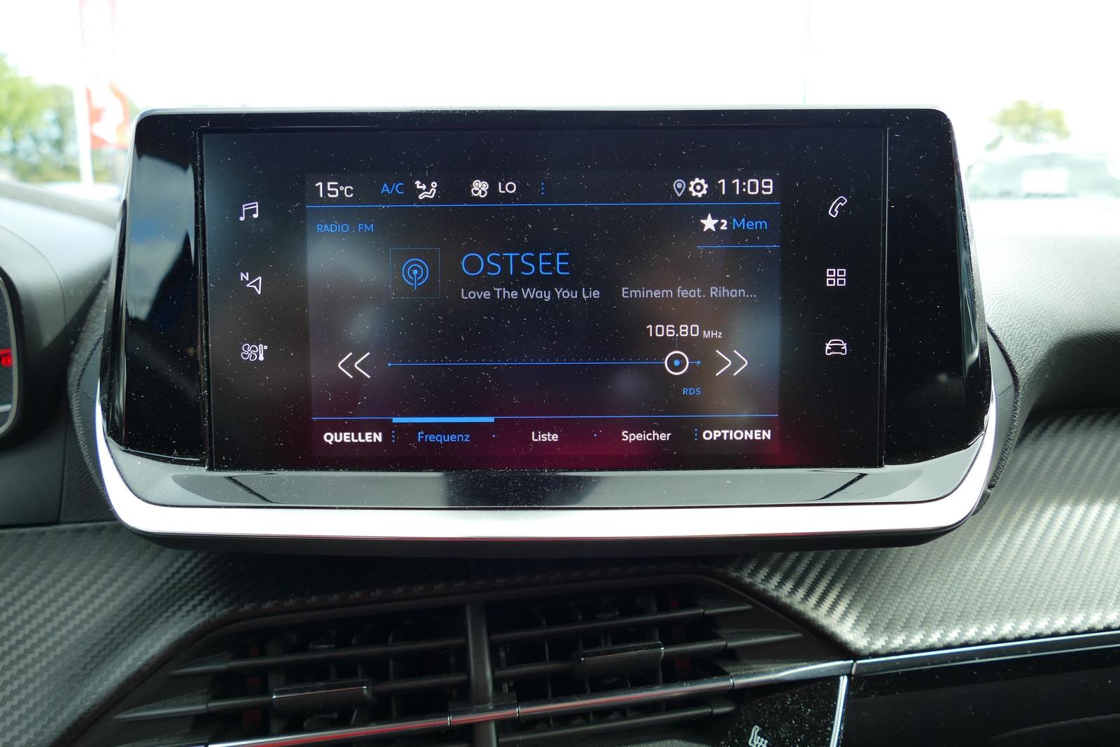 Peugeot 2008 1.2 Android Apple Tempomat Sitzheizung PDC, миниатюра 12