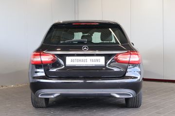 Mercedes-Benz C 300d 4M Avantgarde DISTR.+MULTIBEAM+KEY+AHK